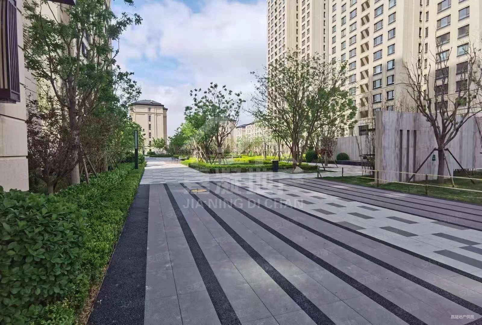 融创御园125平3室两卫210万高端物业小区环境好