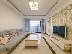 桂林临桂世纪大道1500包物业  时代枫林大三房  四台空调 楼下超市 方便出租房源真实图片