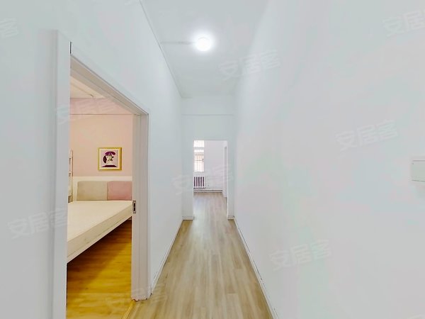 北太平庄 城建大厦 北三环中路 北师大旁精装主卧