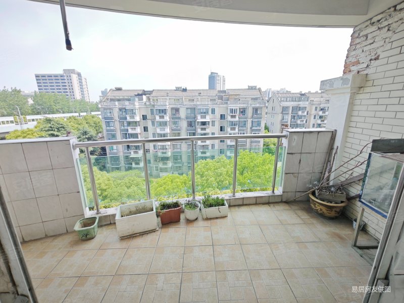 春晖苑 临地铁出行便利 厅带阳台 厨卫全明