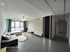 延边延吉铁南区可月付 市二中 民俗园 恐龙王国 海兰江花园6楼四室一厅出租房源真实图片