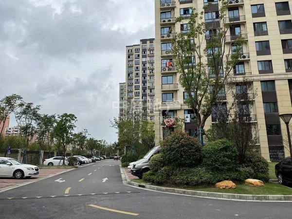 上海浦东曹路金海华城悦虹雅苑大两房,法式小高层,视野好,美式风格