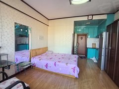 延边延吉河南区站前街,妇幼医院正对面,鑫田家园步梯四楼,一居室东向旭爱孕婴出租房源真实图片