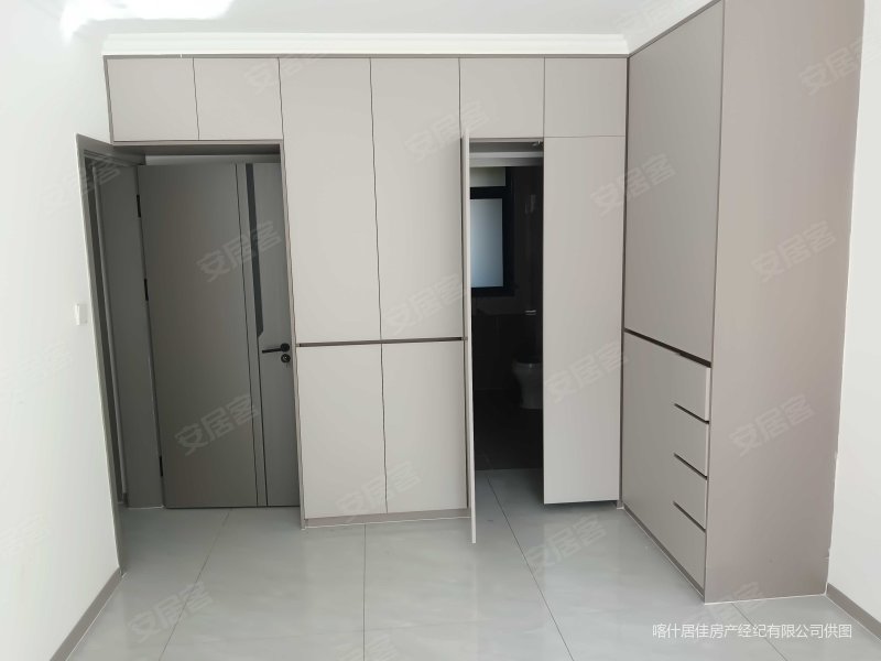 中佑熙悦城3室2厅2卫114㎡南北60万