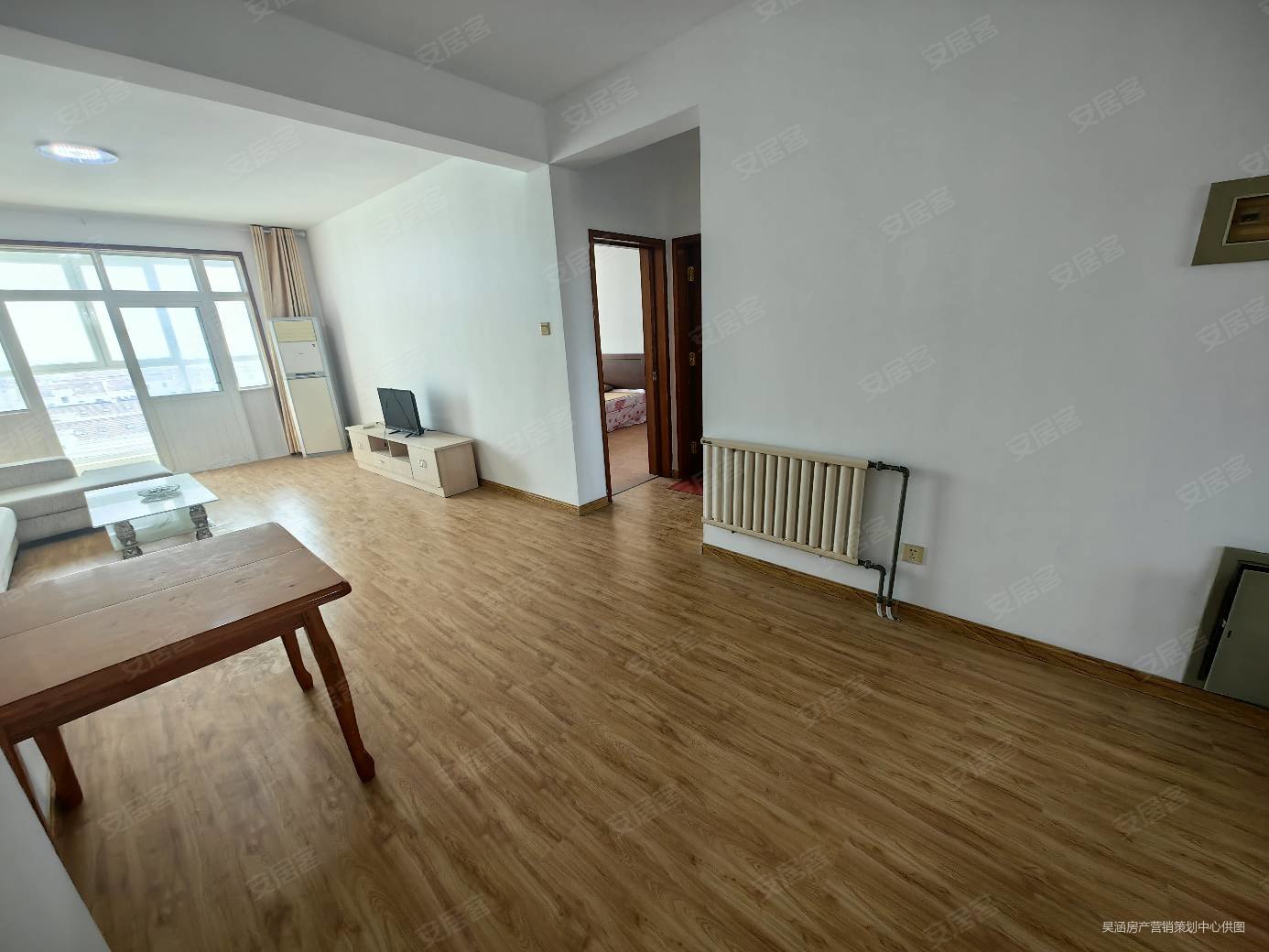 11楼海景房,视野无遮挡,大两居,家电齐全,门口商业街,,正华忆海苑二手