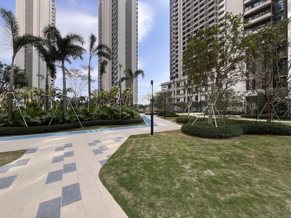 珠海横琴湾仔华发琴澳新城银景湾华发琴澳新城银景湾 2室2厅1卫 3500.