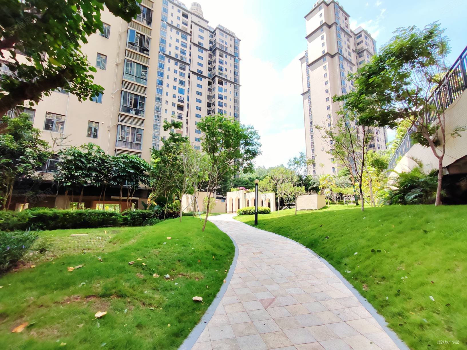 笋盘大5房168万光彩排次新小区山语豪庭南北通