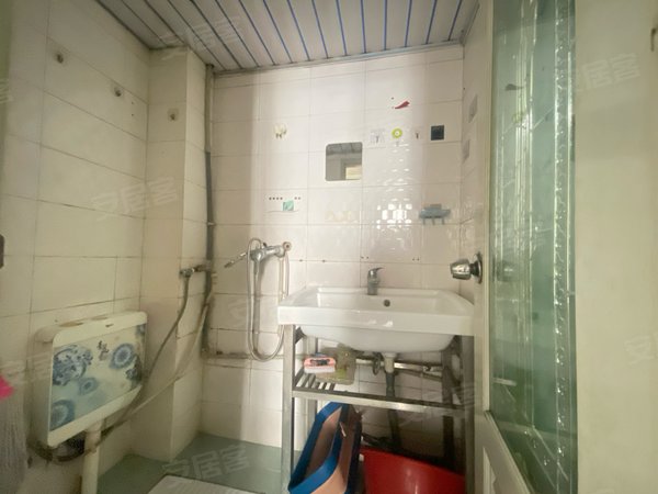 【多图】金银湾小区221号院,大坪租房,石油路地铁站旁 金银湾小区 低