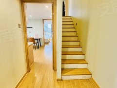 宁波高新区软件研发园本人房東0中介！边套三房两卫，朝东看湖！包物业，随时配合看房出租房源真实图片