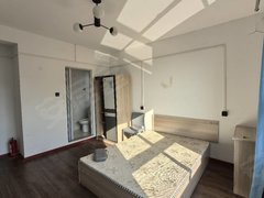 湖州吴兴八里店镇（自己房）前村 西山社区北区二期 体育馆对面出租房源真实图片
