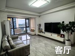 阳江阳东龙山公园美的未来中心三房，装修新净，家私家电齐全拎包入住，租1500出租房源真实图片