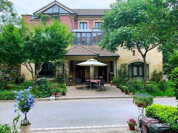 急卖莱茵美墅精装双拼别墅满五为一私家花园120平