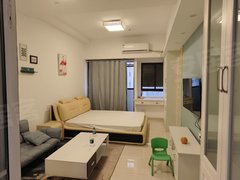 靖江靖江市区人民中路凯旋国际公寓 一室一厅 精装拎包入住1680元每月出租房源真实图片