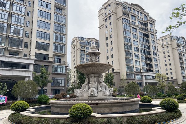 不足,宇信凯旋公馆怎么样,宇信凯旋公馆周边房产中介经纪人评价-南阳