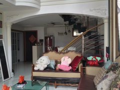 东阳东阳市区白云街道西新出带车位!海德A区4室2厅2卫出租,168平 精装修采光好出租房源真实图片