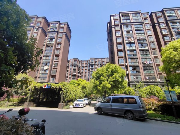 上海青浦重固逸皓华庭(公寓住宅)逸皓华庭两房精装修低价出租3200每月