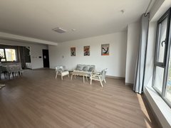 银川兴庆丽景街穆斯林商贸城 绿城兰园 精装修 电梯房 3室2厅1卫看房方便出租房源真实图片