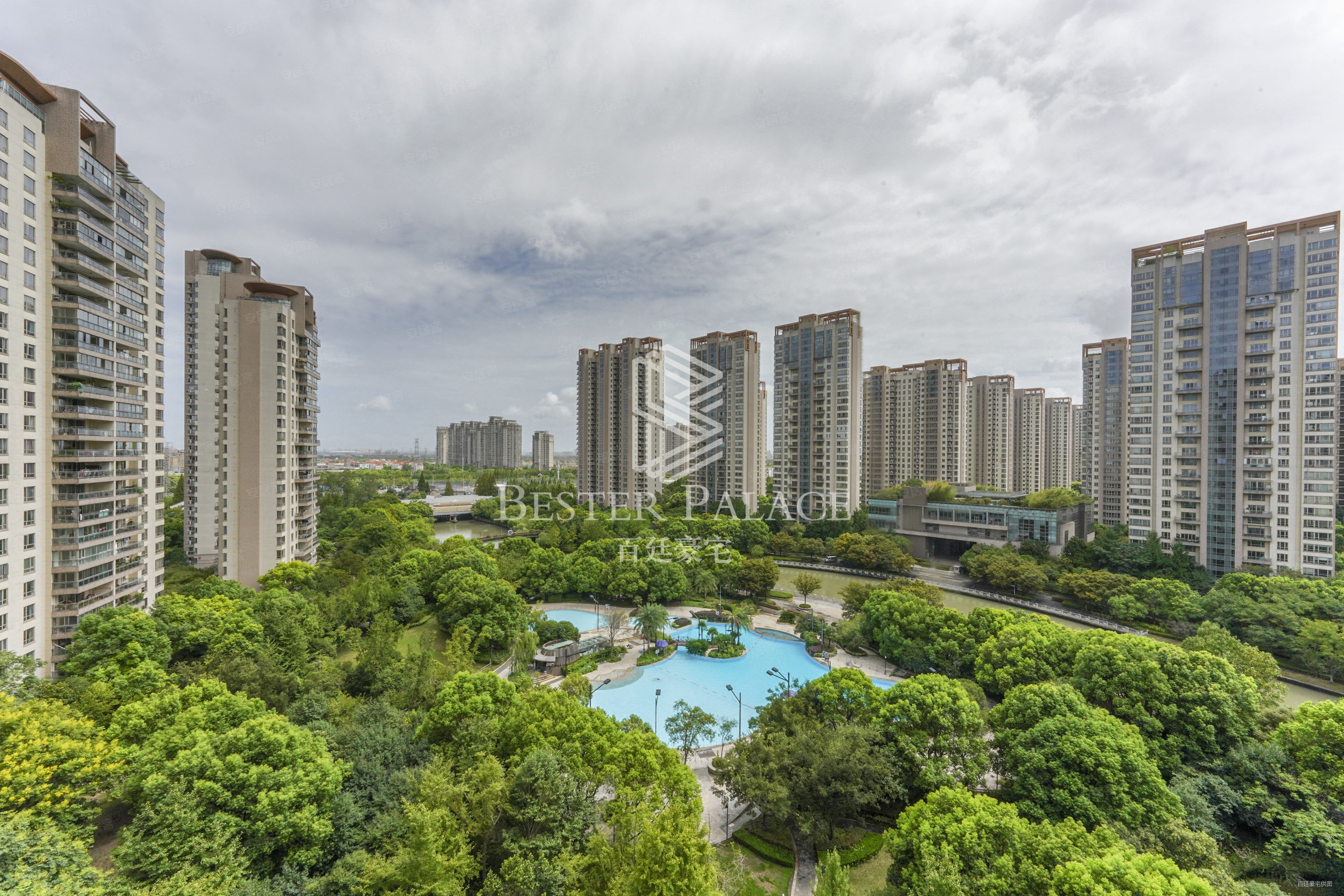 仁恒河滨城 花木街道图片