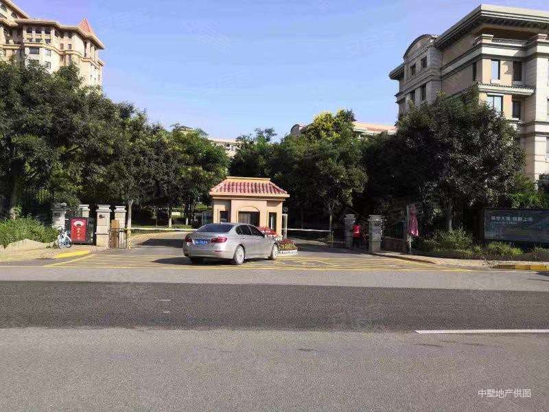 东岸国际 有电梯 产权清晰 豪华设计 中间楼层 南北通透