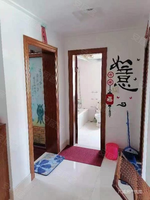 董浜中心位置小区人人都选交通方便小面积总价少,亲水湾花园二手房,48