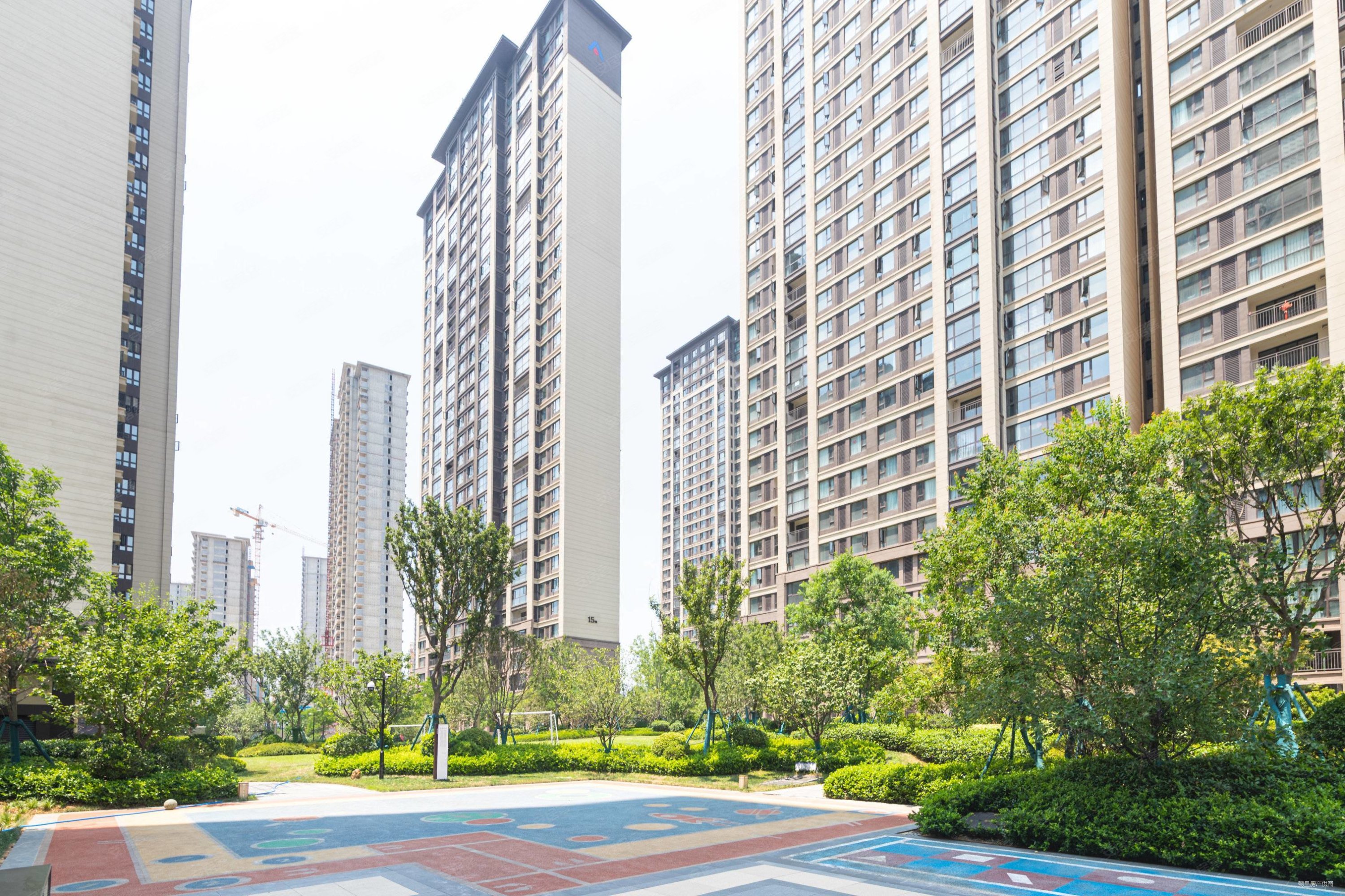 建业定鼎府三期3室2厅1卫104.16㎡南北90万