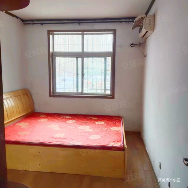 价格合适,出售水岸名邸好楼层,93平.仅售44万,有钥匙