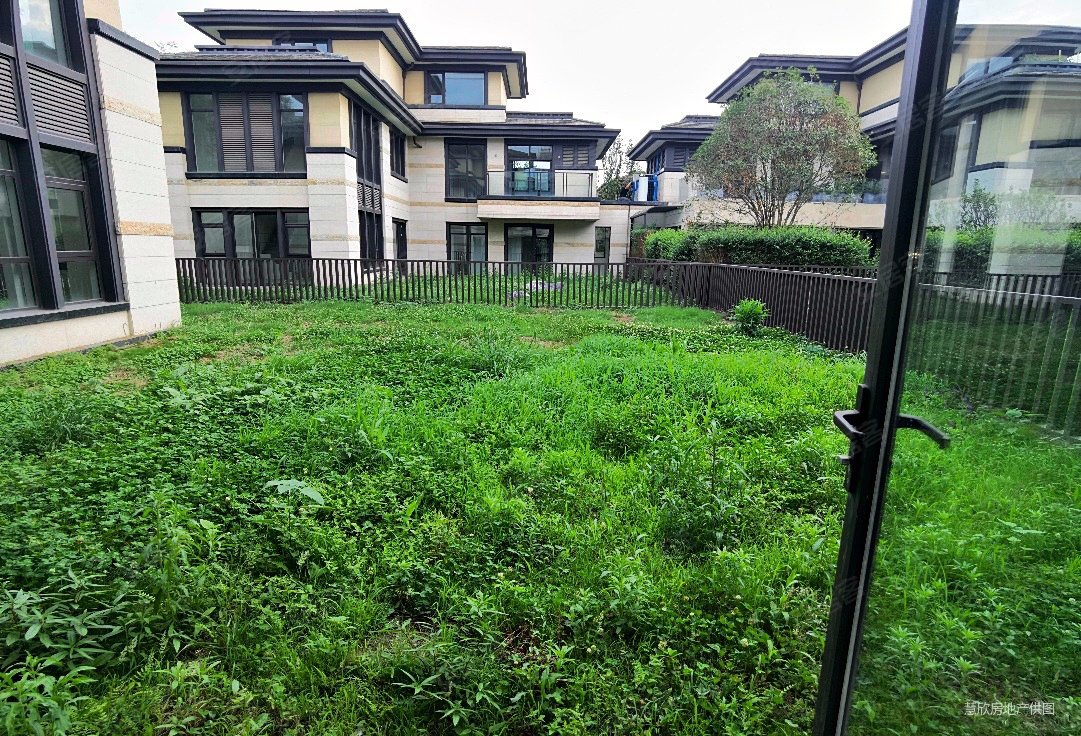 成都房产网>成都二手房>金牛二手房>欢乐谷二手房>华侨城天屿>