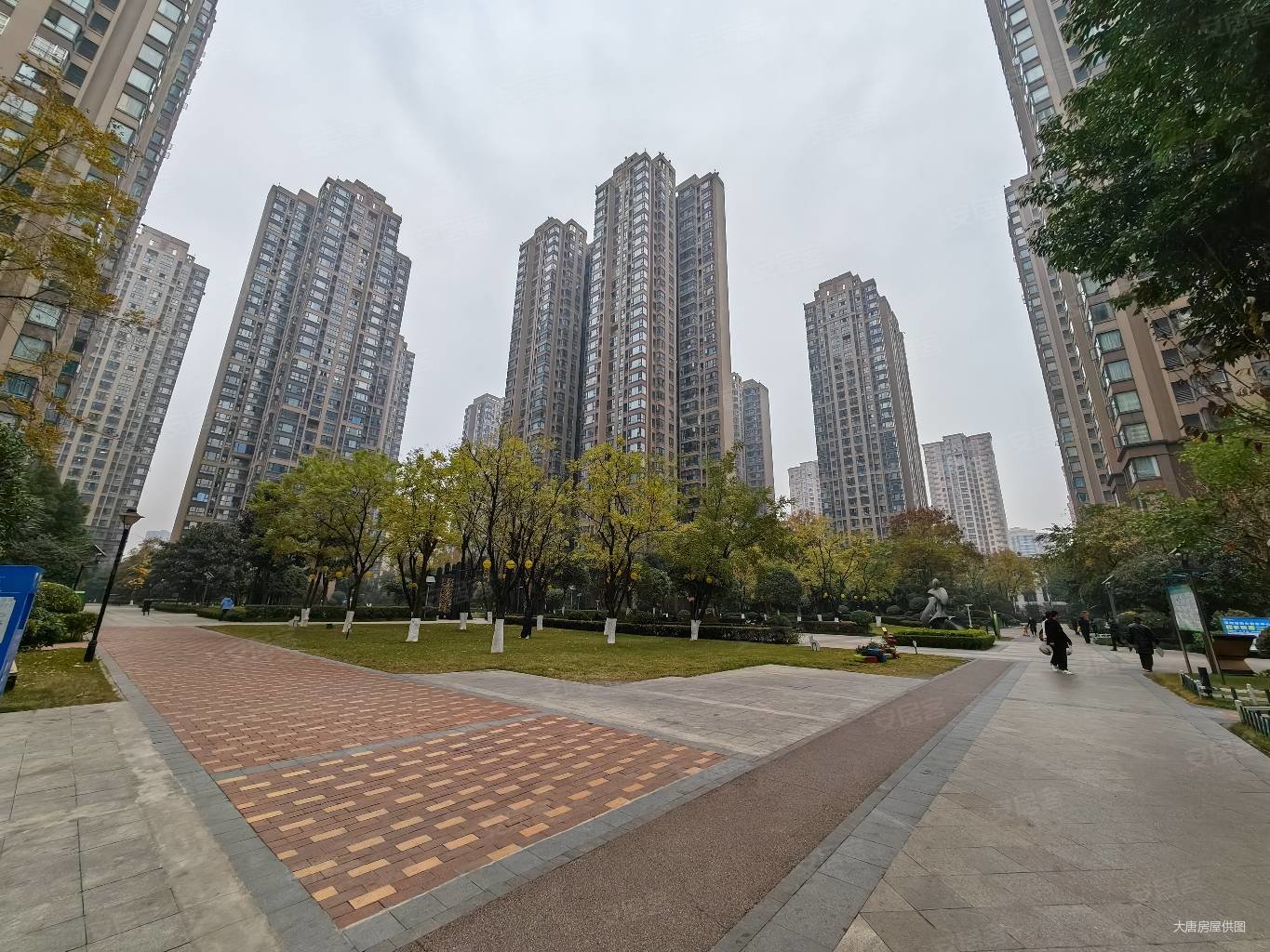 成都房产网>成都二手房>新都二手房>大丰二手房>绿地城>