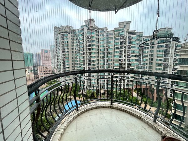 深圳宝安新安御景台御景台大花园小区 4房 看房方便 业主急租出租房源