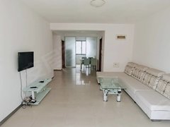 乳山银滩长江路年租五千，供暖小区，两室有空调，维利亚花园小区出租房源真实图片