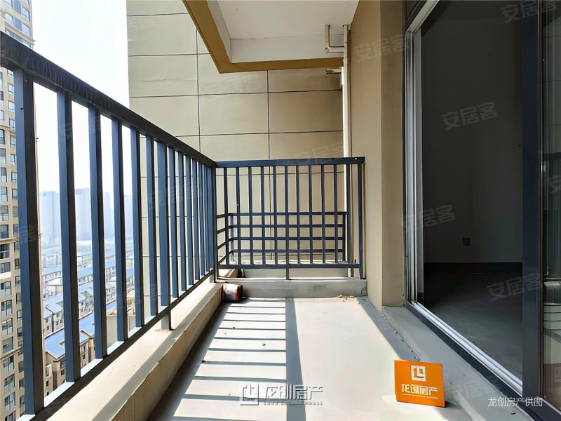 观山名筑三期小区绿化高双卫近医院带电梯交通便捷