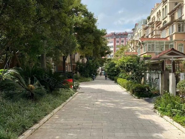 云附钟英学校旁万景园精装两房采光好干净清爽新亚洲体育城