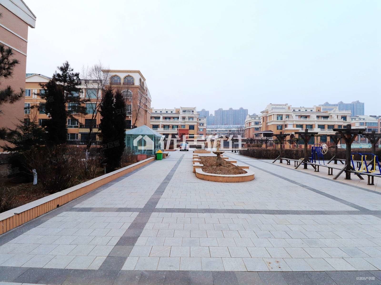 国标两居 步梯二楼 有房本 可贷款,万豪长隆湾(泽园金园)二手房,100万