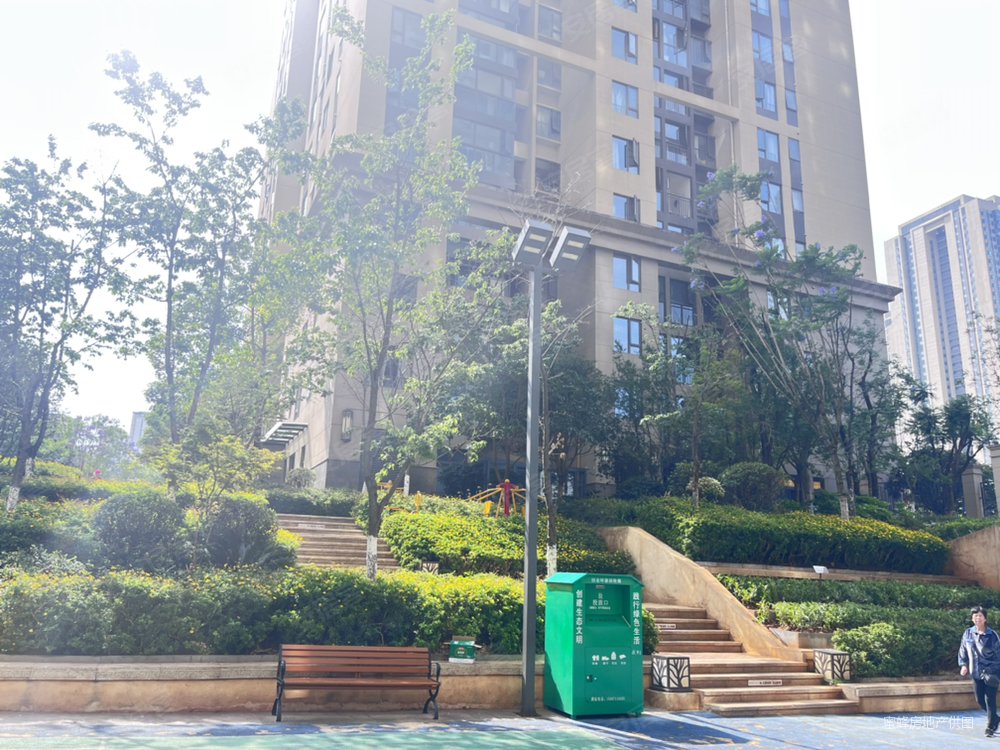 三房两厅一卫,俊发城金盏苑二手房,85万,3室2厅,1卫,89平米-昆明安居