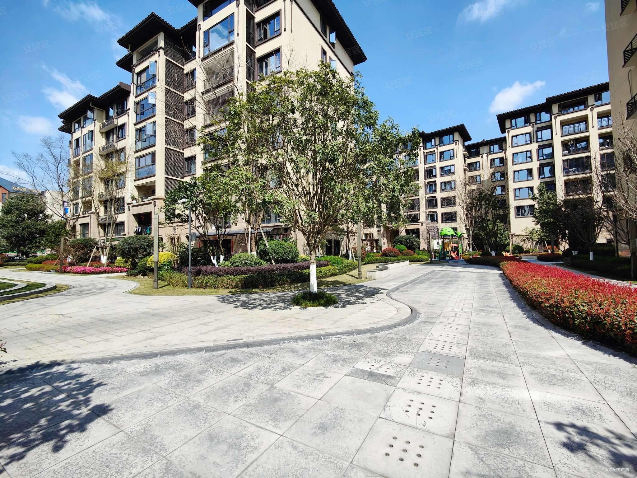 成都房产网>成都二手房>新津二手房>新津城区二手房>龙光玖龙府(一期)