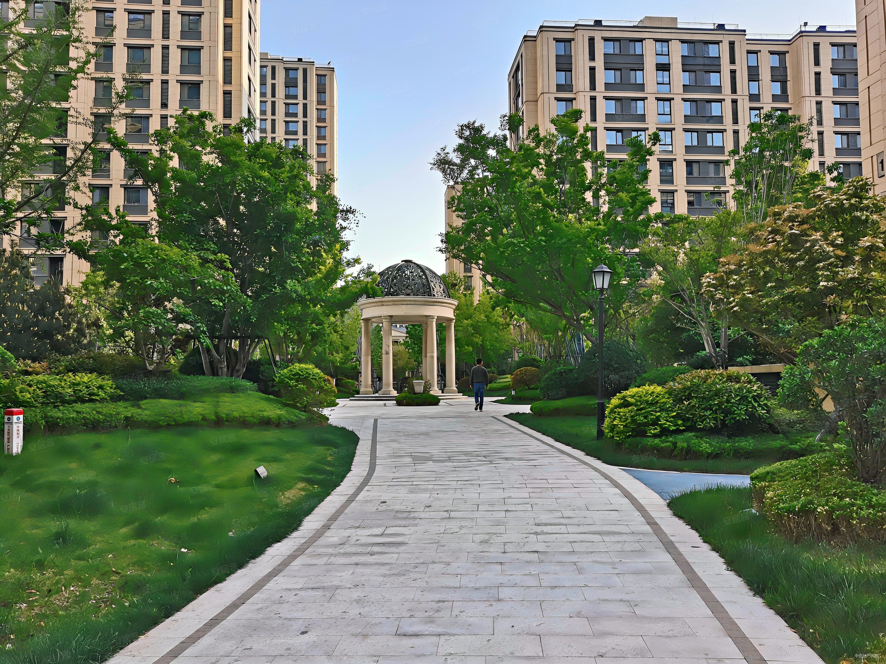 洋房四居 上山大瀚阳 有车位 采光无遮挡,历城绿城玉兰花园四期玉园