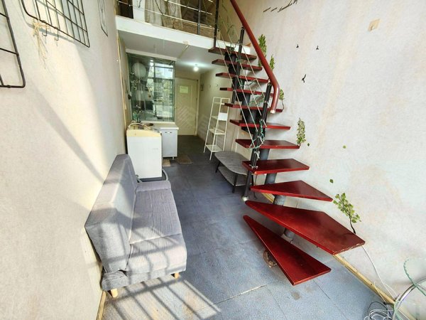 急租近昆华医院昆钢大厦安康路上精装跃层电梯房拎包入住