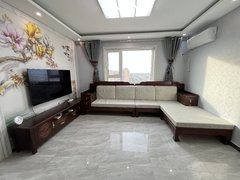 昌乐昌乐城区体育公园德隆花园电梯三室，全新家具家电，领包入住。出租房源真实图片