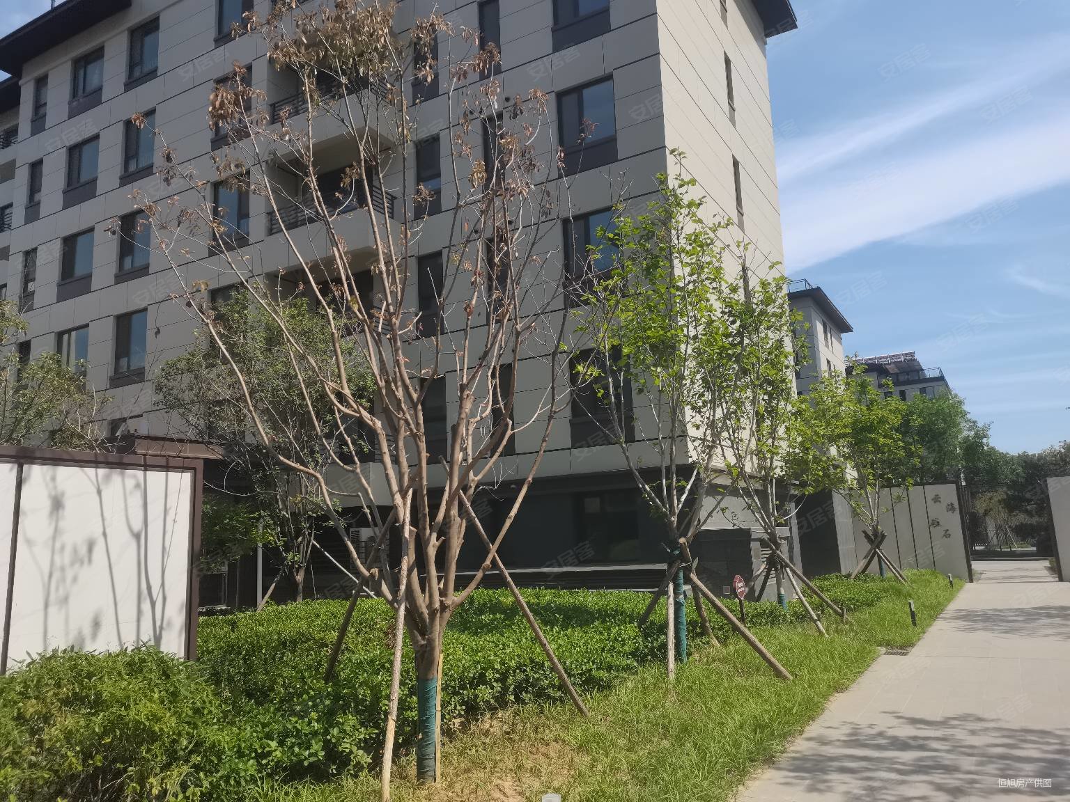 郡园高端小区,高品质社区,郡园二手房,120万,3室2厅,2卫,158平米-潍坊