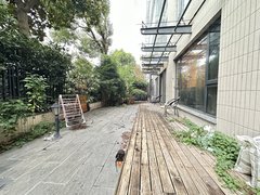 上海浦东三林大平层，精装修，一楼带花园，有车位，中央空调加地暖，有钥匙出租房源真实图片