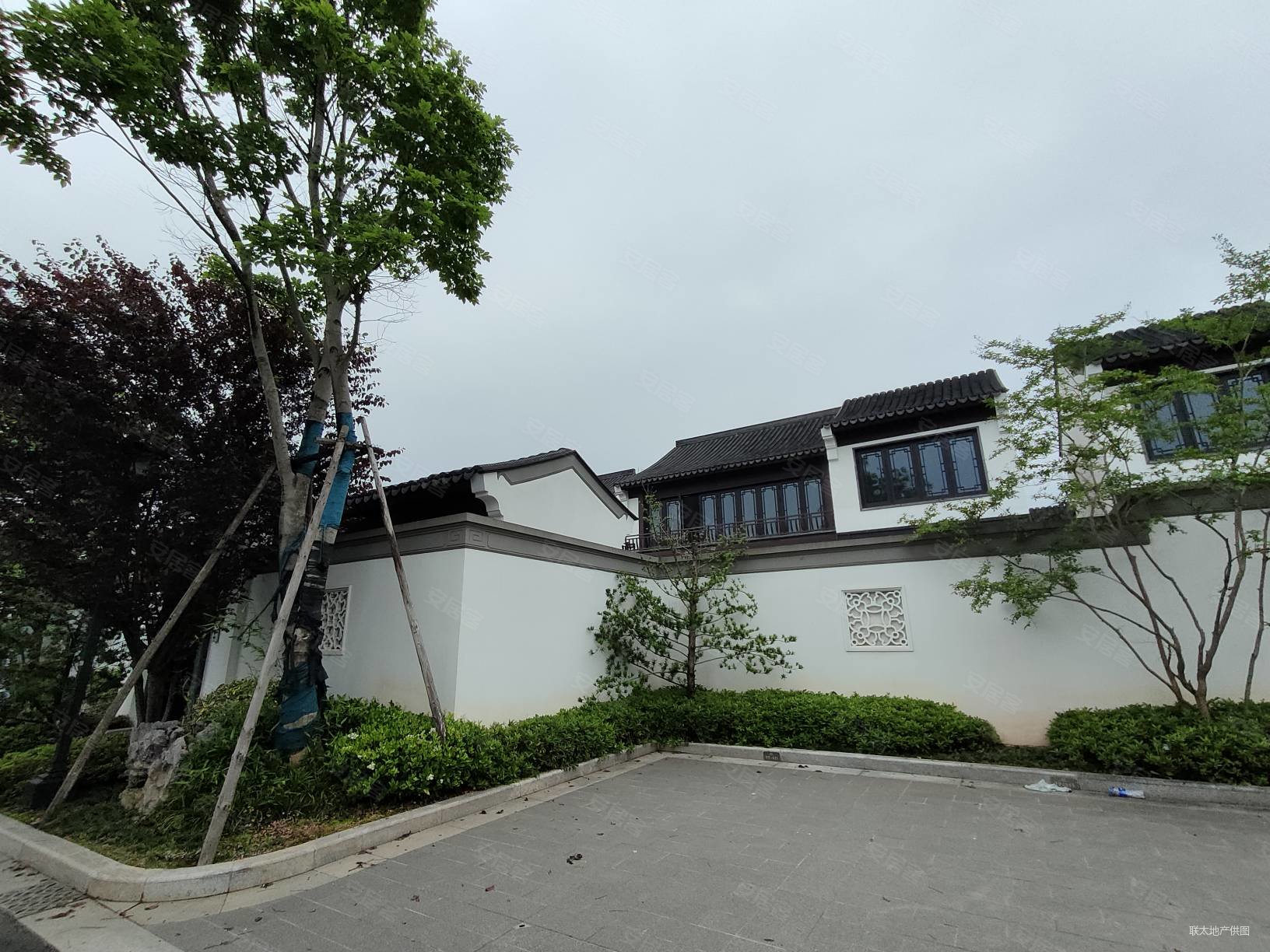 苏州园林青瓦白墙2层中式合院绿城青竹园