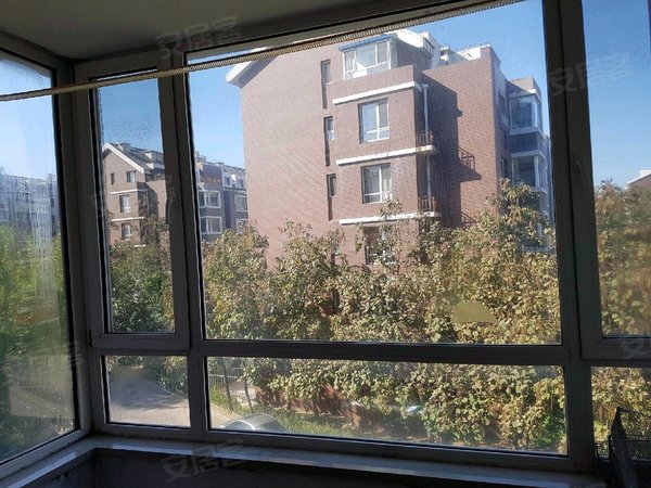 沈阳苏家屯临湖河畔花城河畔一期 三楼 两室一厅 家电齐全 随时看房