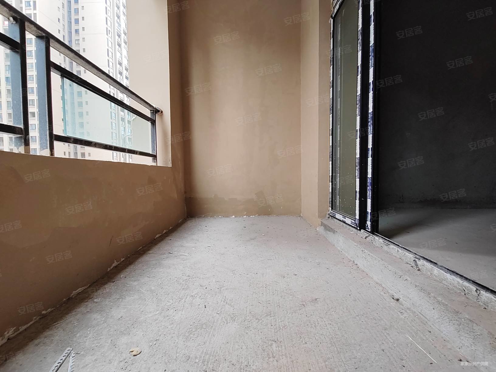 康德城三期124平4房单价3千多超大厨房