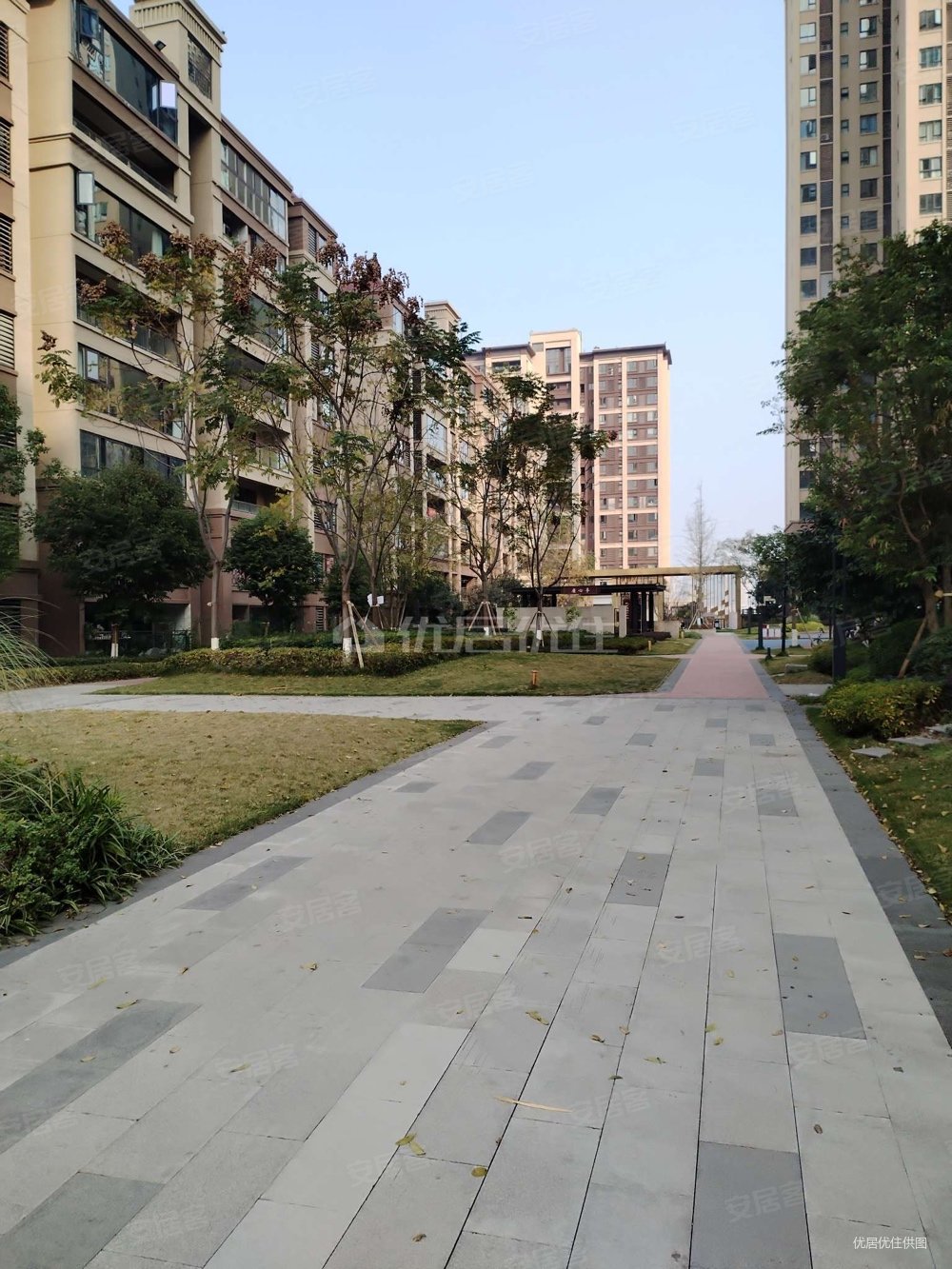 佳兆业滨江新城江上澜庭