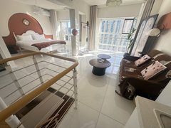 威海环翠青岛路万达恒大望岛旁 精装两室复式南向采光好暖和品质装修干净敞亮出租房源真实图片