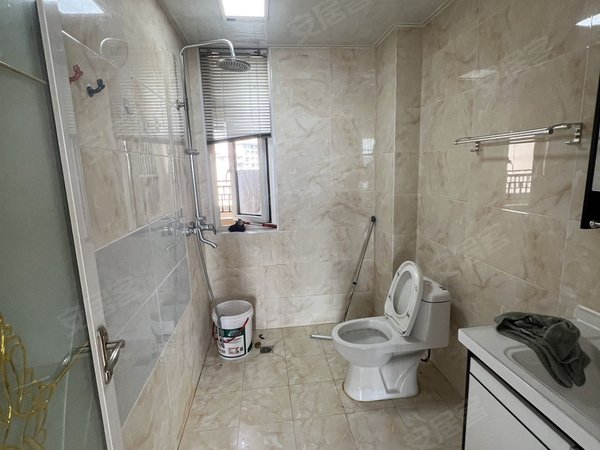 六安裕安裕安万达广场华邦新华城押一付一 皋城王府对面 华邦新华城精装两室 多套可选出租房源真实图片