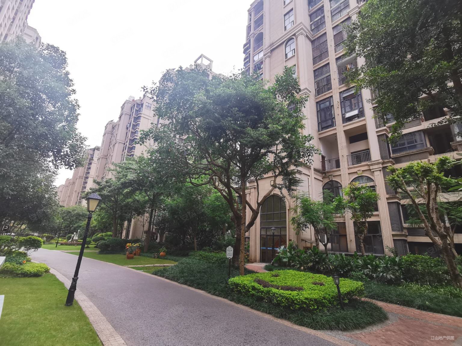 中国铁建江湾山语城