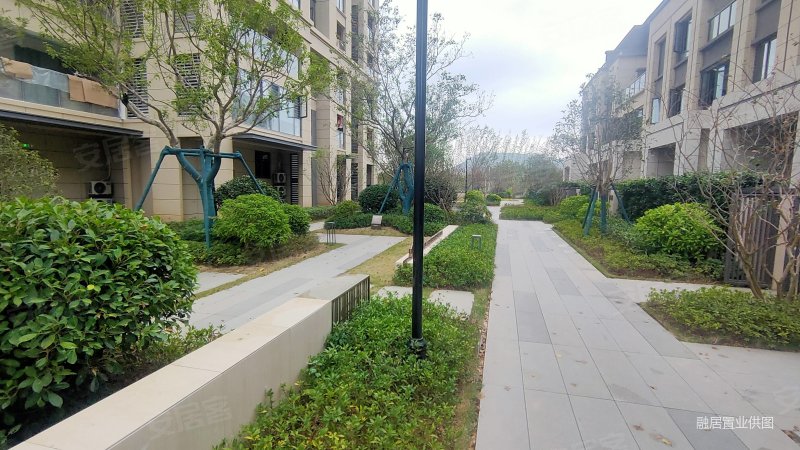 性价比高金辉优步东方小户型俩房俩厅实地拍摄看房方便诚意出售