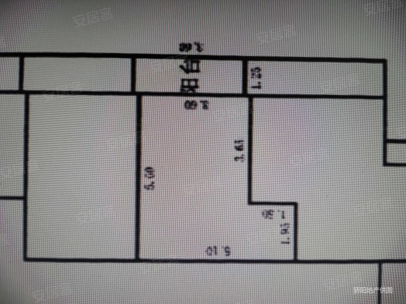 爱琴花园1室1厅1卫36.39㎡东西58万