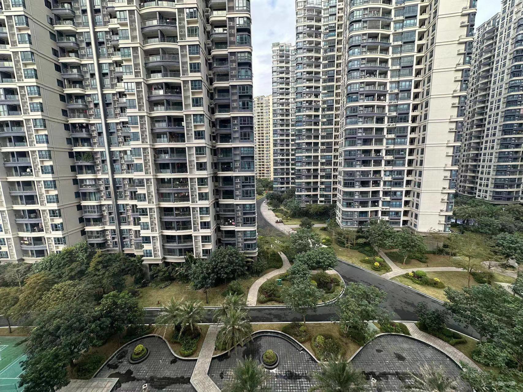 碧桂园十里银滩迎海 正南朝向 商品房 双卫生间 满五